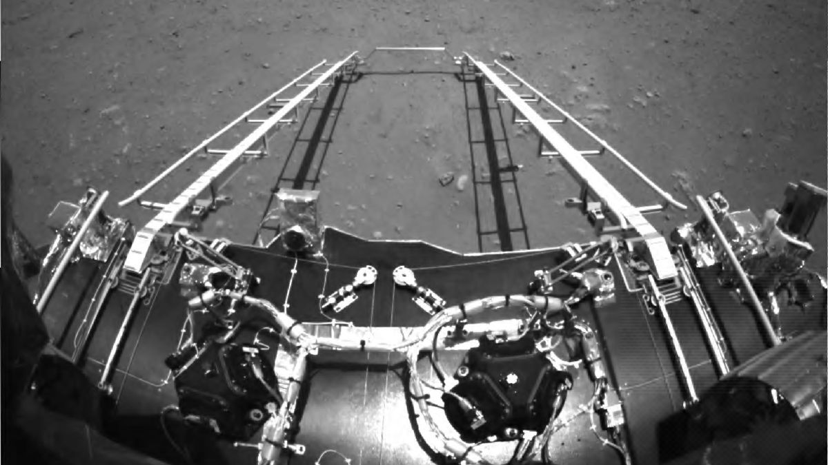 Čínské robotické vozítko vyjelo na povrch Marsu